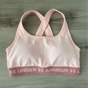 NWOT Under Armour Cross back Mid Bra Pink Sleek Barely there look Medium
